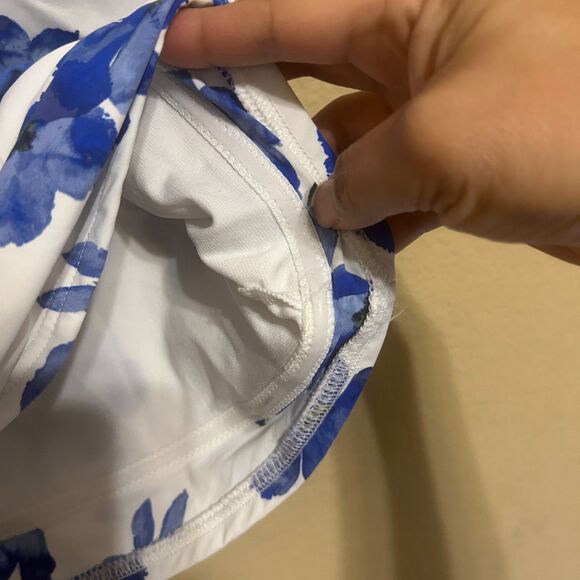 Lands End Blue White Floral Tankini Swimsuit Swim Top Womens Size 12 Padded Bra - Picture 4 of 6